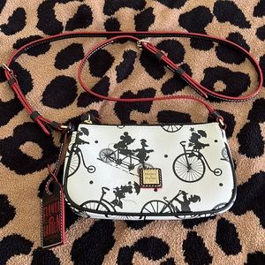 Disney dooney and bourke crossbody purse